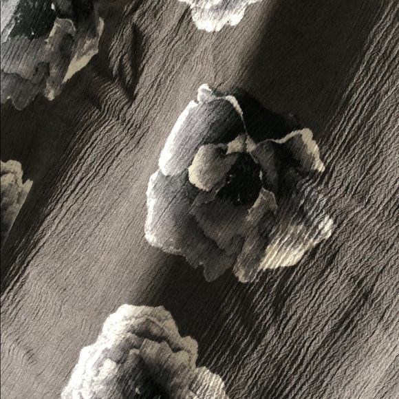 Grey floral dress - Picture 2 of 3